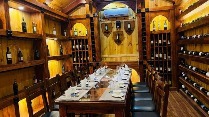 Hầm Rượu Quốc Bình - 172A Trần Văn Mười