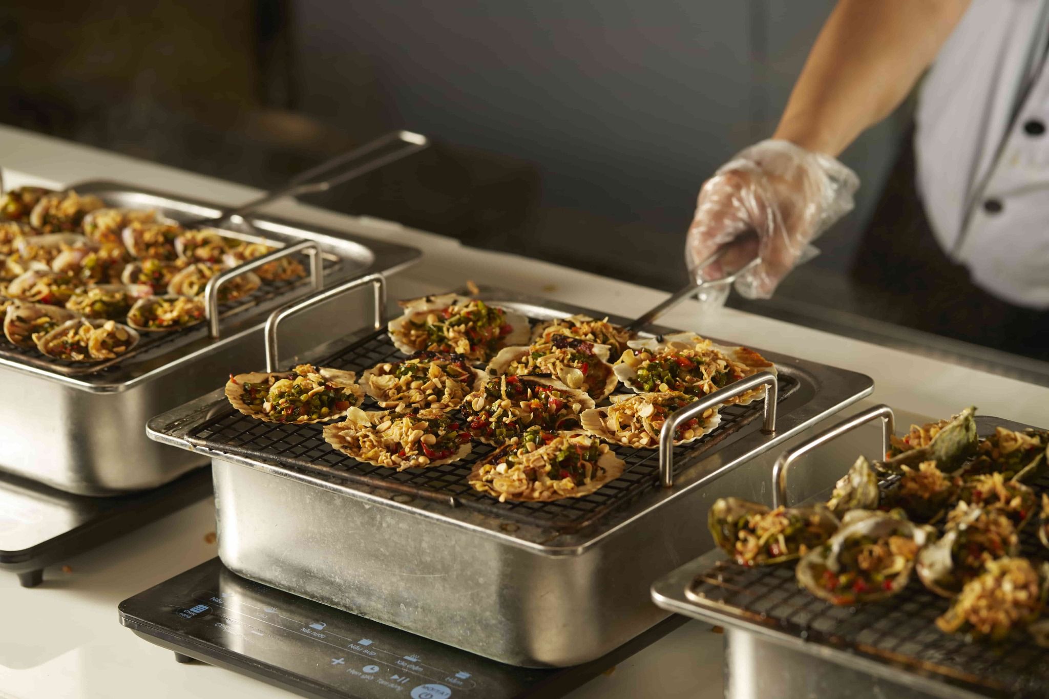 Royal Buffet - Lương Định Của
