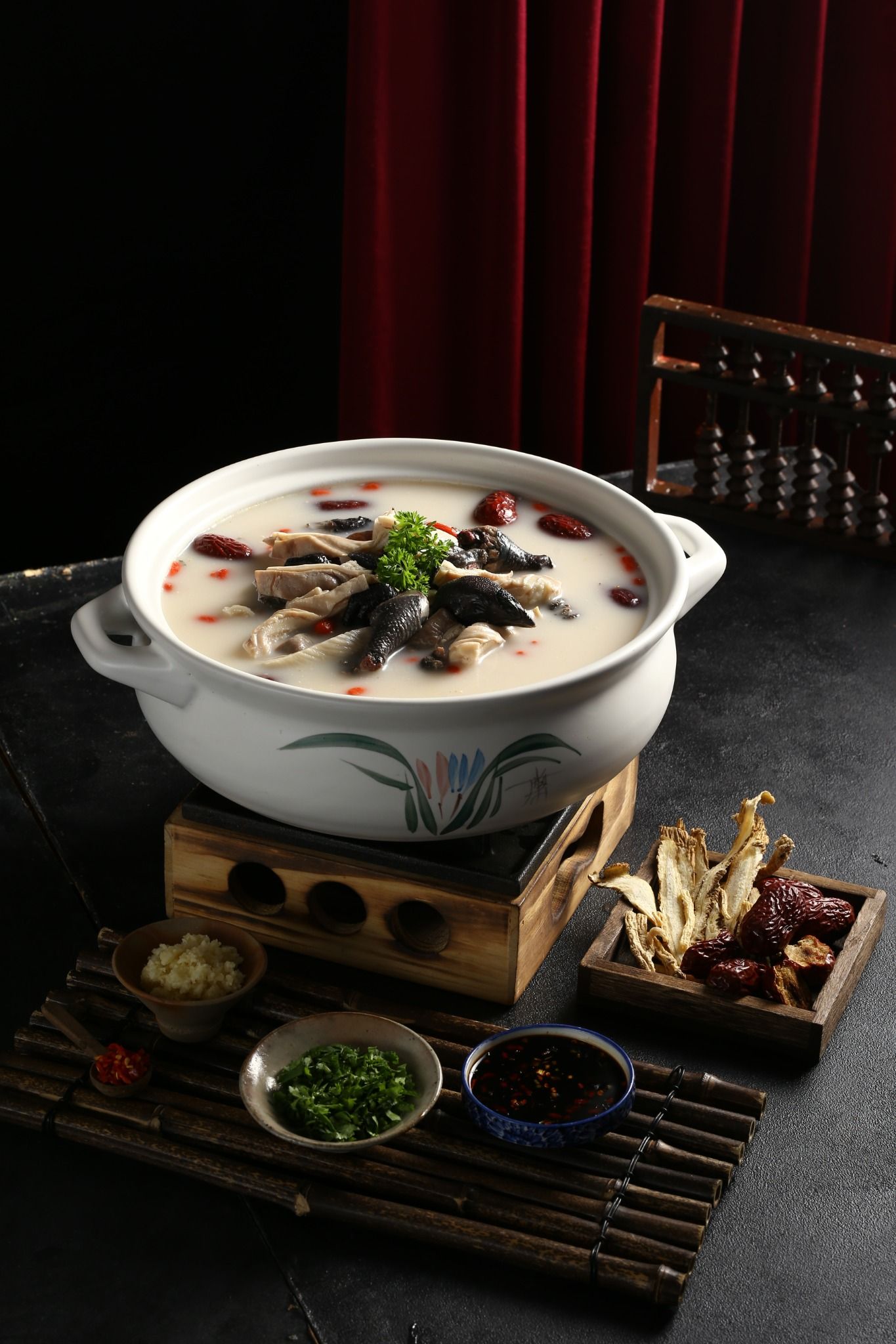 Hỷ Phụng Viên - 125 Hoàng Ngân