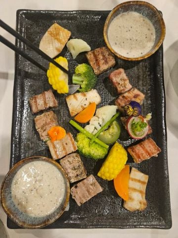 Sline Restaurant - Lâm Hoằng