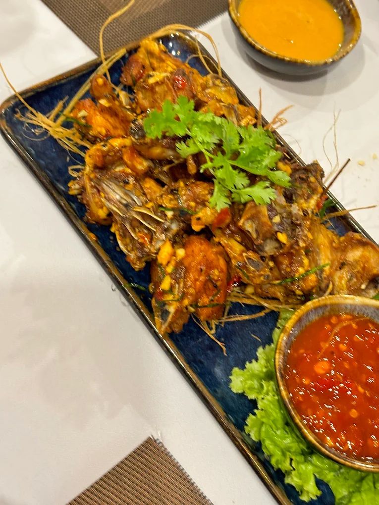 Sline Restaurant - 59 Lâm Hoằng