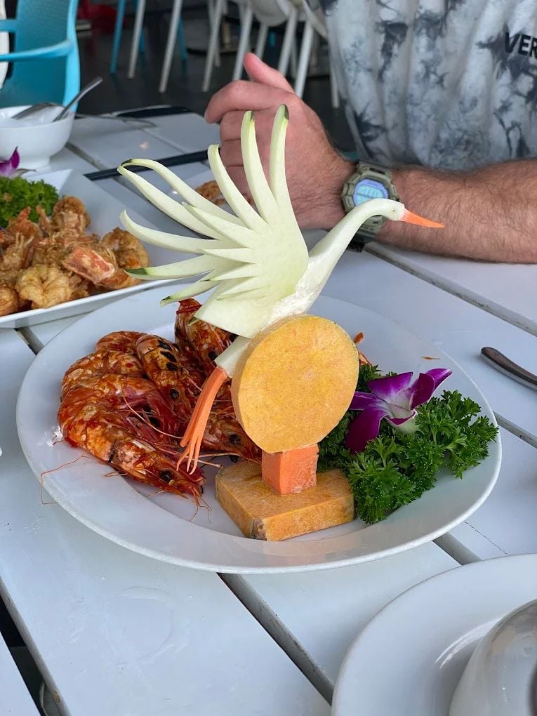 Muối Biển Seafood - 51 Võ Nguyên Giáp