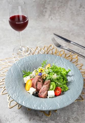 Best4U Premium Restaurant - Lương Ngọc Quyến