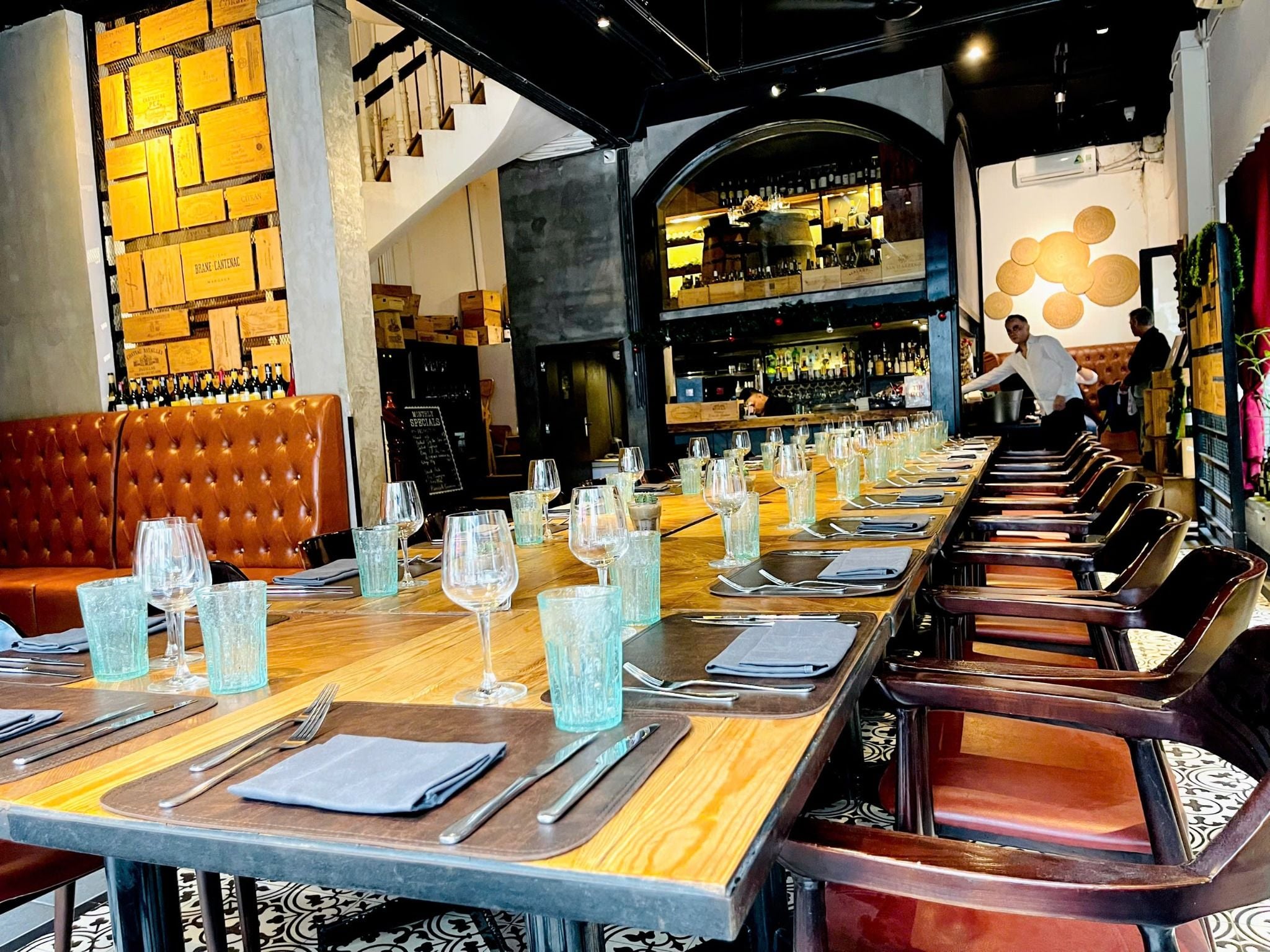 EMM‘s French Bistro - 28 Đỗ Quang