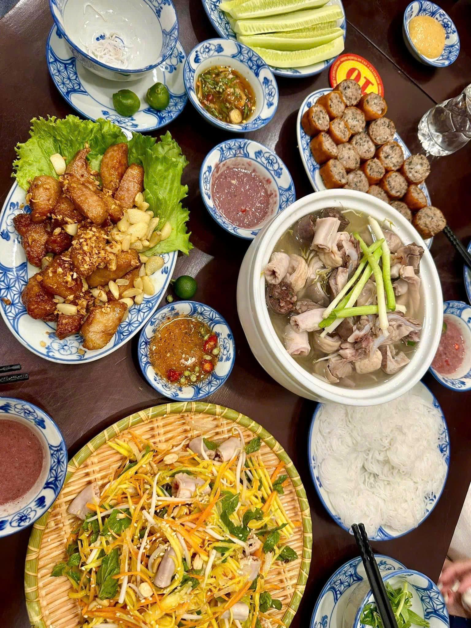 Quán Lòng Bà Lương - Tô Hiến Thành