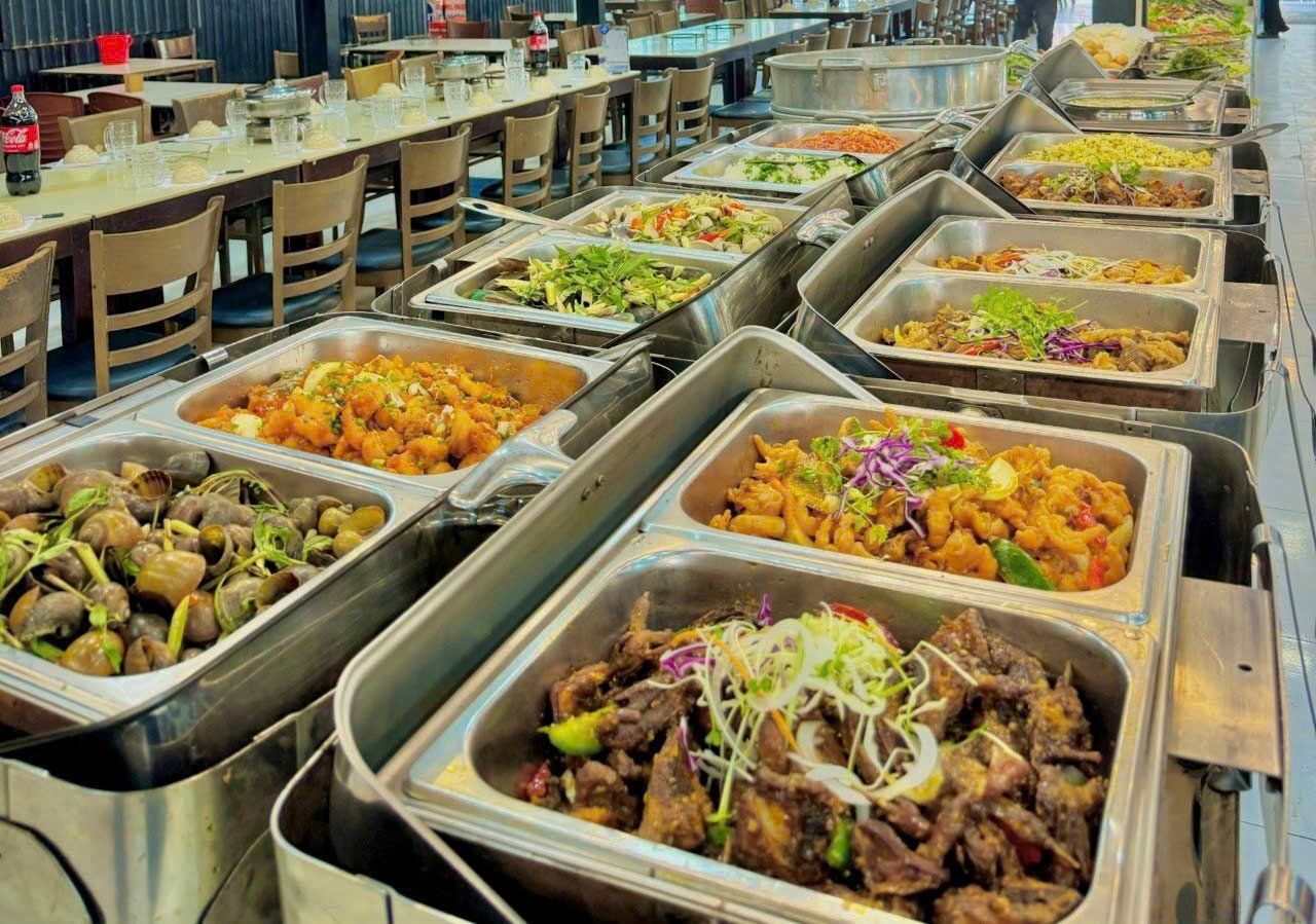 Zallo Buffet Viễn Triều - 17 Cao Văn Bé