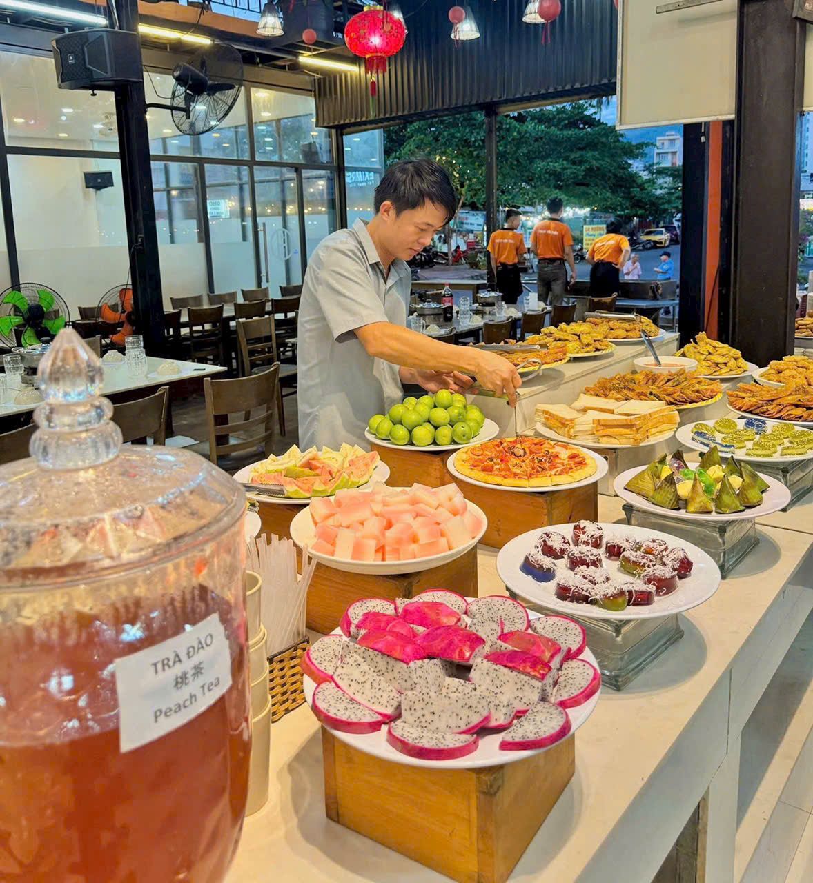 Zallo Buffet Viễn Triều - 17 Cao Văn Bé