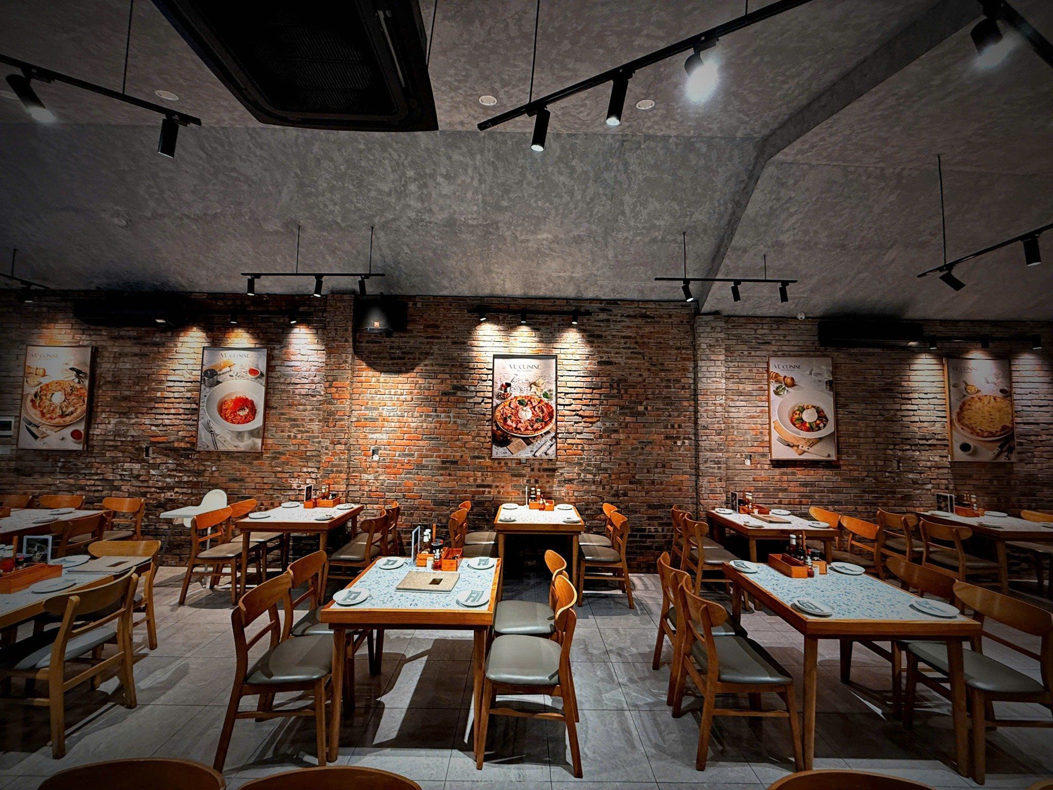 Vũ Cuisine - 6 Nguyễn Thái Học