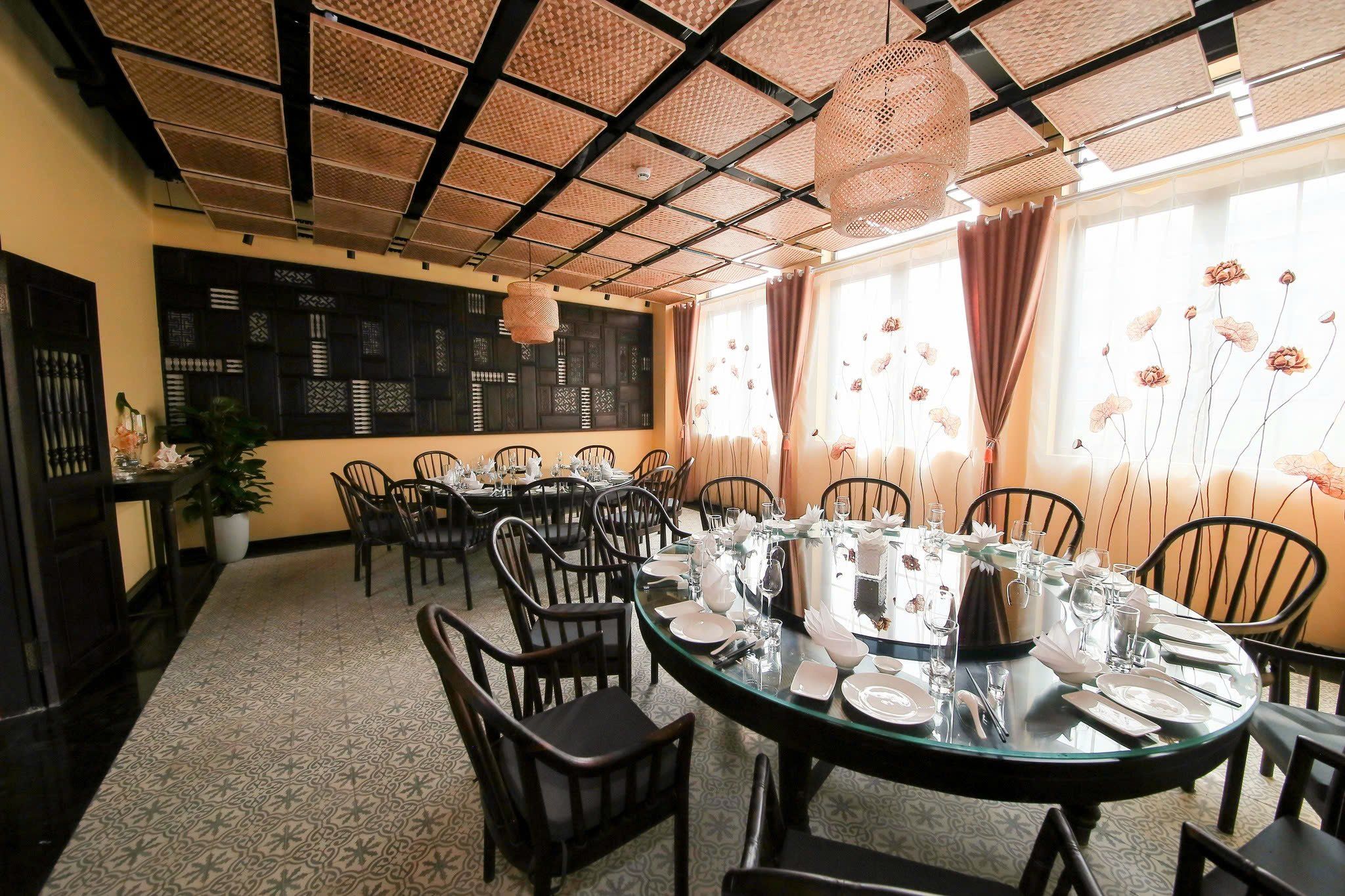 Hải Cảng Seafood - Hạ Long
