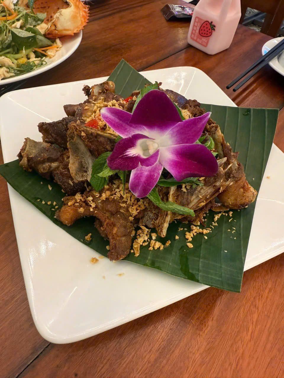The Three M - Đường 1/4