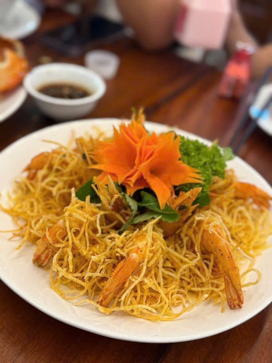 The Three M - Đường 1/4