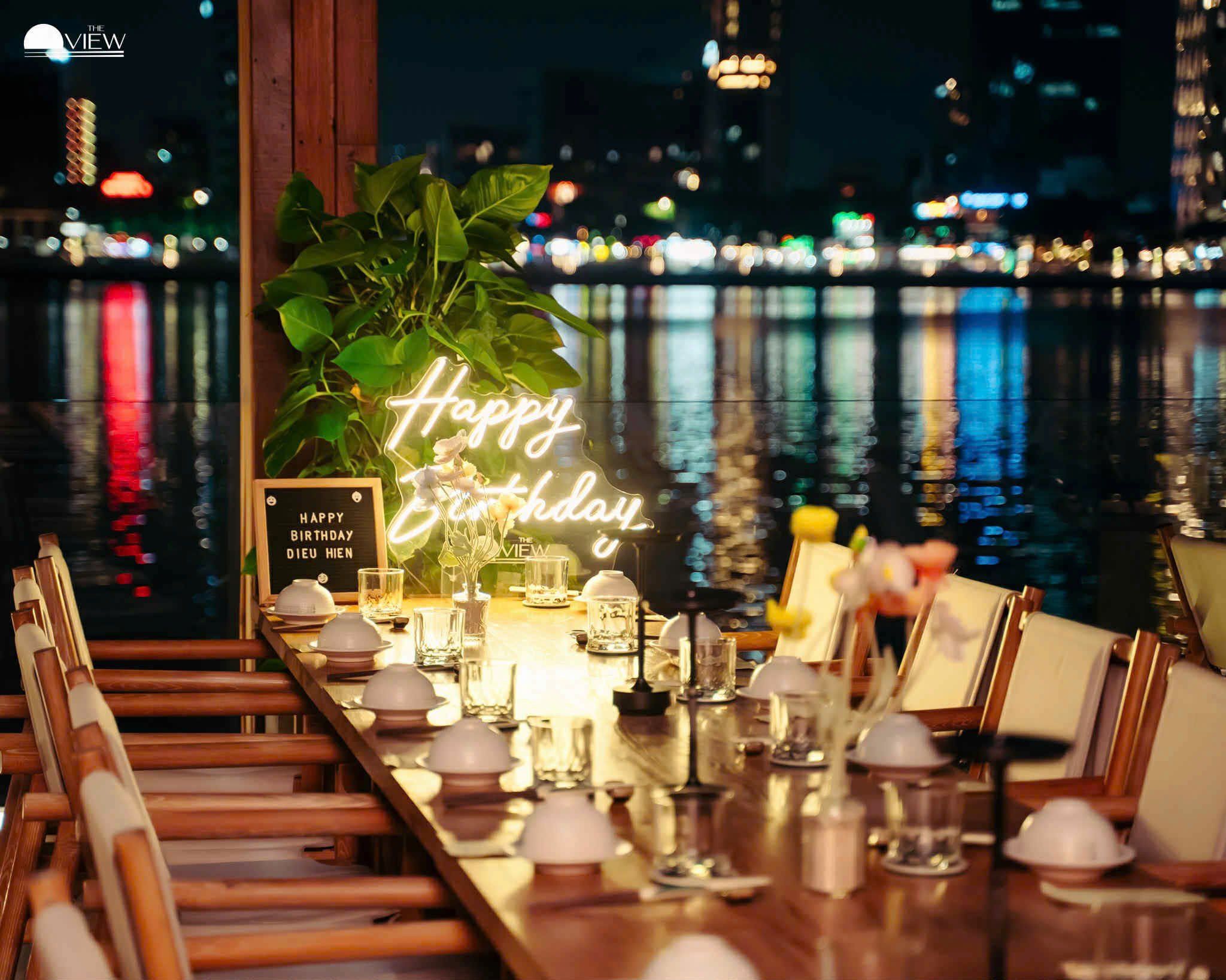 The View - Yacht - Du thuyền Happy Yacht