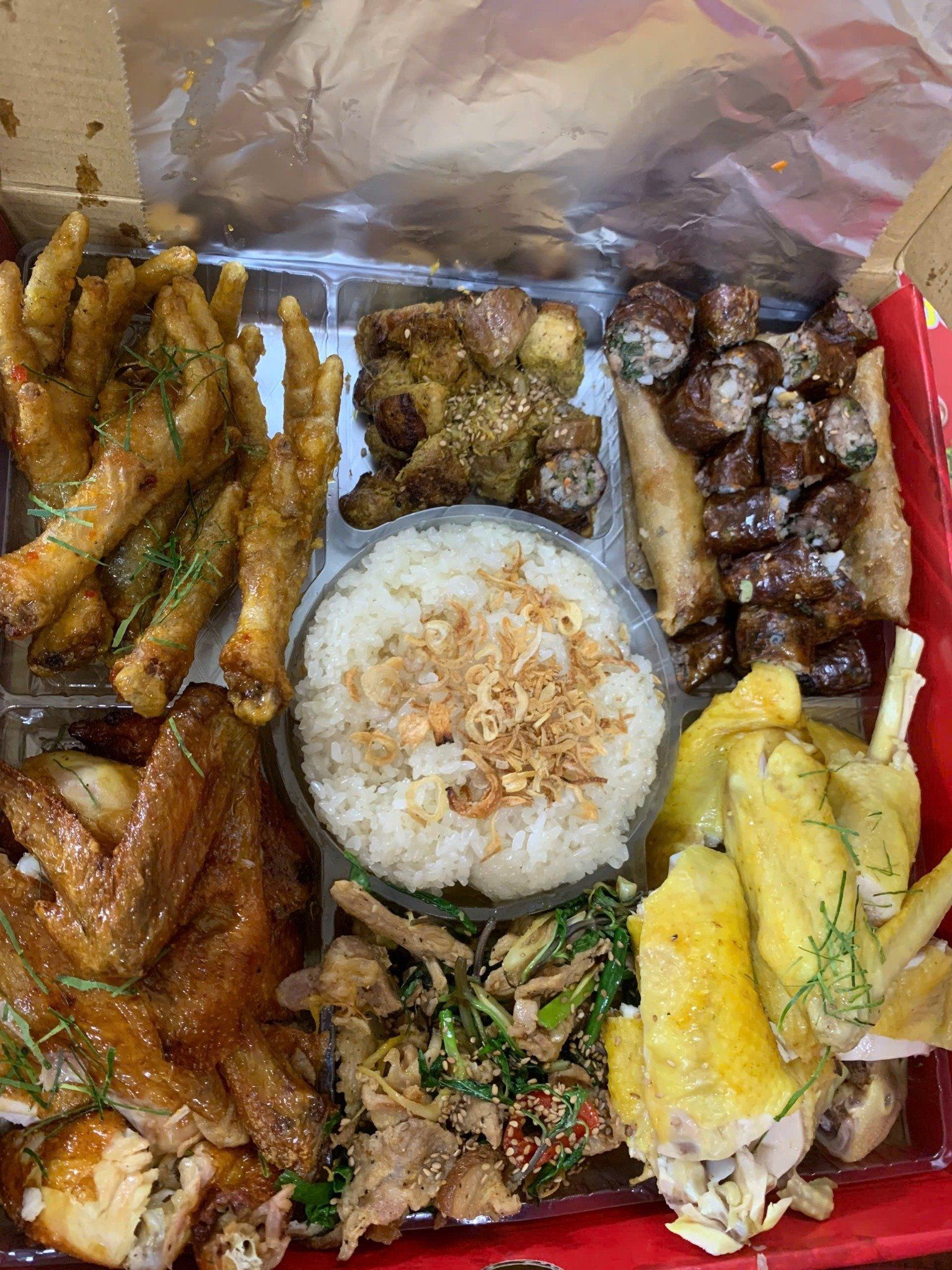 Vương Quốc Gà - KĐT Xa La