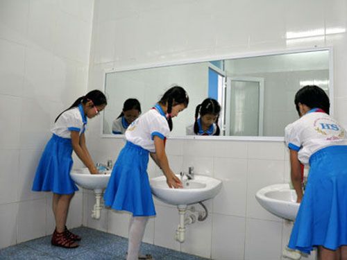 VỆ SINH TOILET