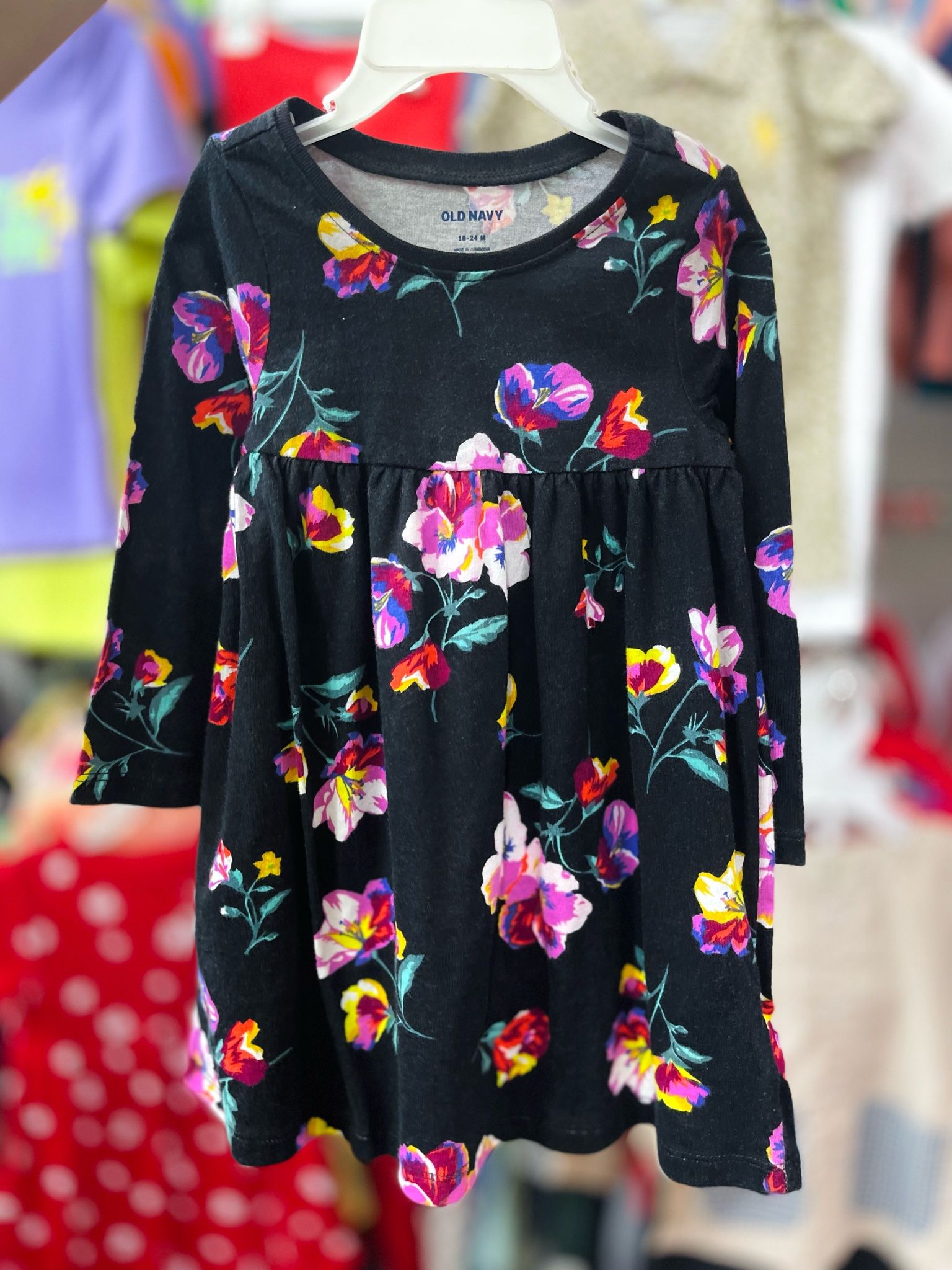  [9-12kg; 16-17kg] Đầm Cotton Tay Dài ON Bé Gái - Đen Hoa Tím Vàng 