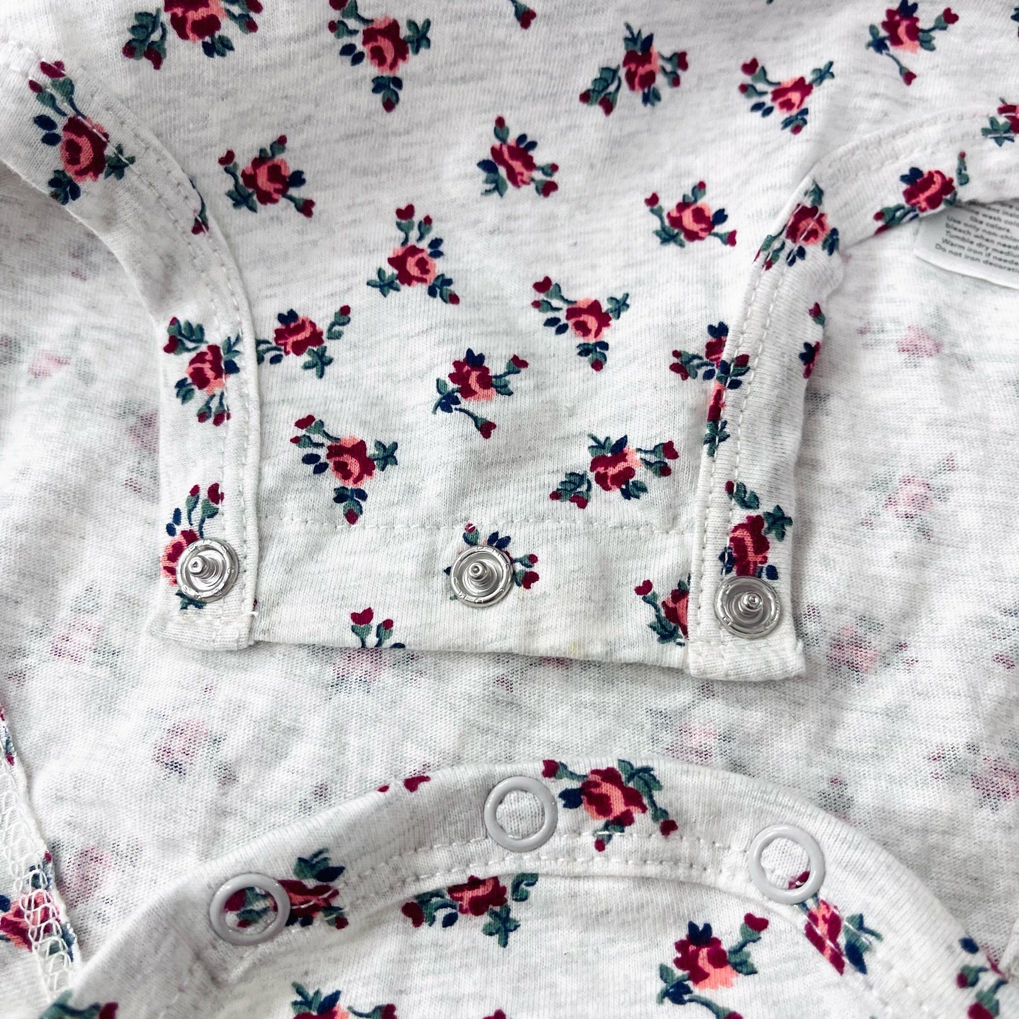  [0-3m] Bodysuit Tay Dài Bé Gái Cter - Xám Hoa Đỏ 