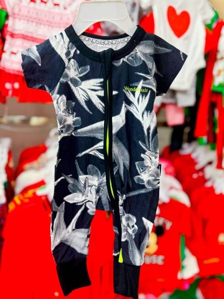  [0-3m] Sleepsuit Không Vớ Khóa Kéo Bé Trai - Đen Lá Trắng 