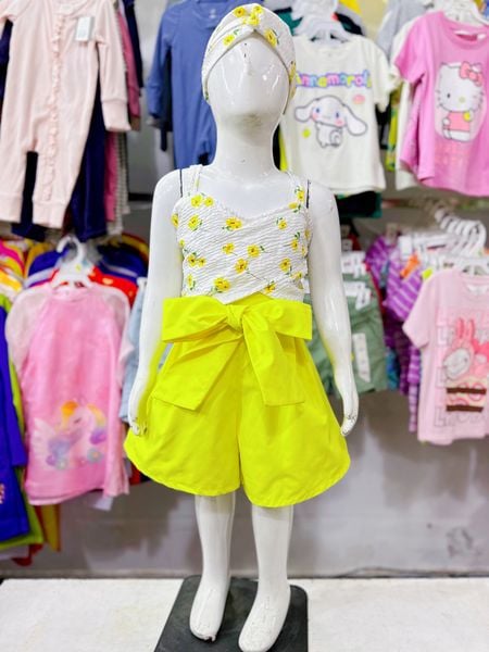  [16-40kg] Set Bộ Ngắn Kèm Băng Đô Bé Gái - Trắng Hoa Vàng N 
