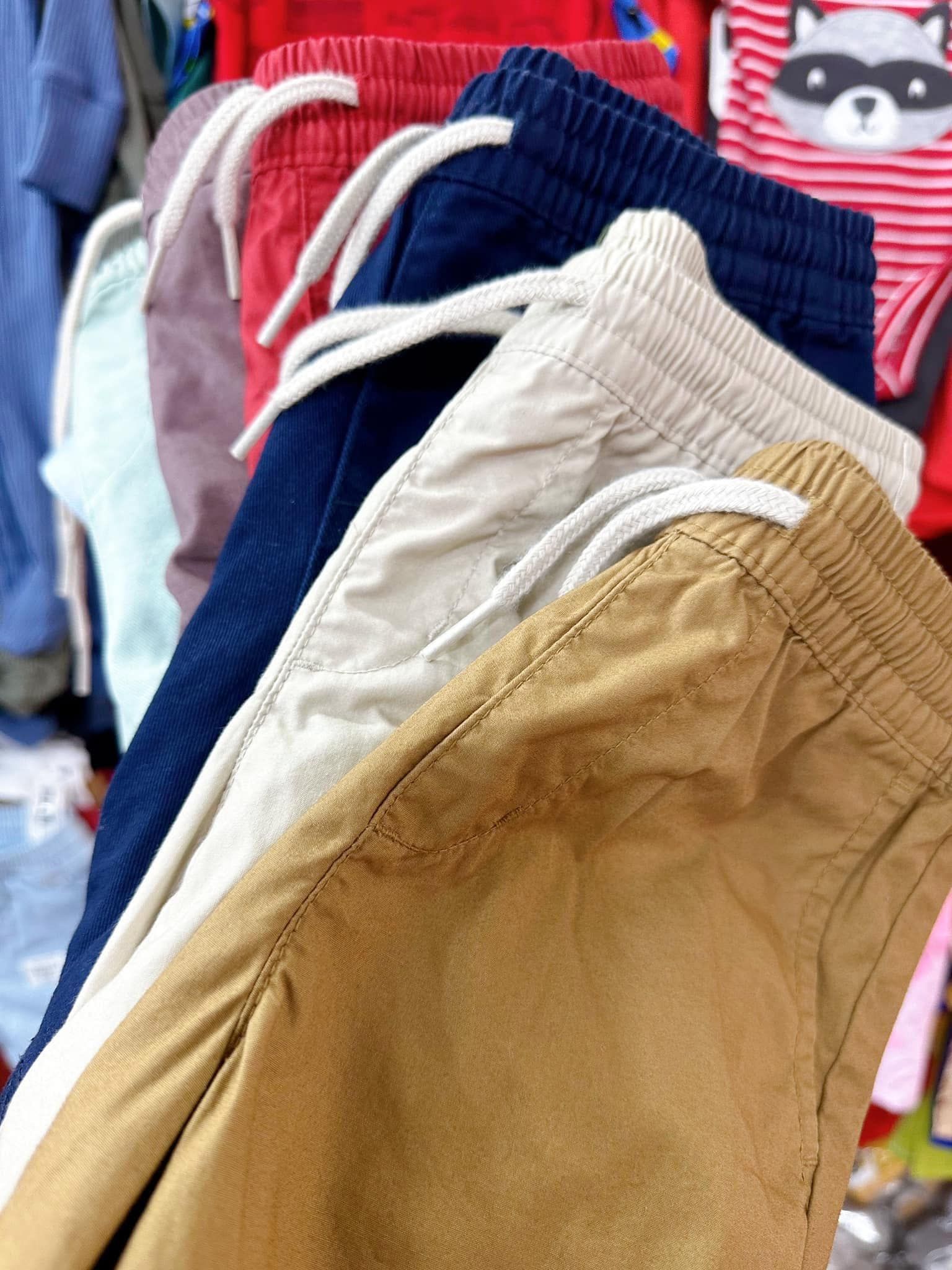  [10-21kg] Quần Short Kaki Dù Lưng Thun Dây Rút Bé Trai - Nâu Nhạt Dây Trắng 