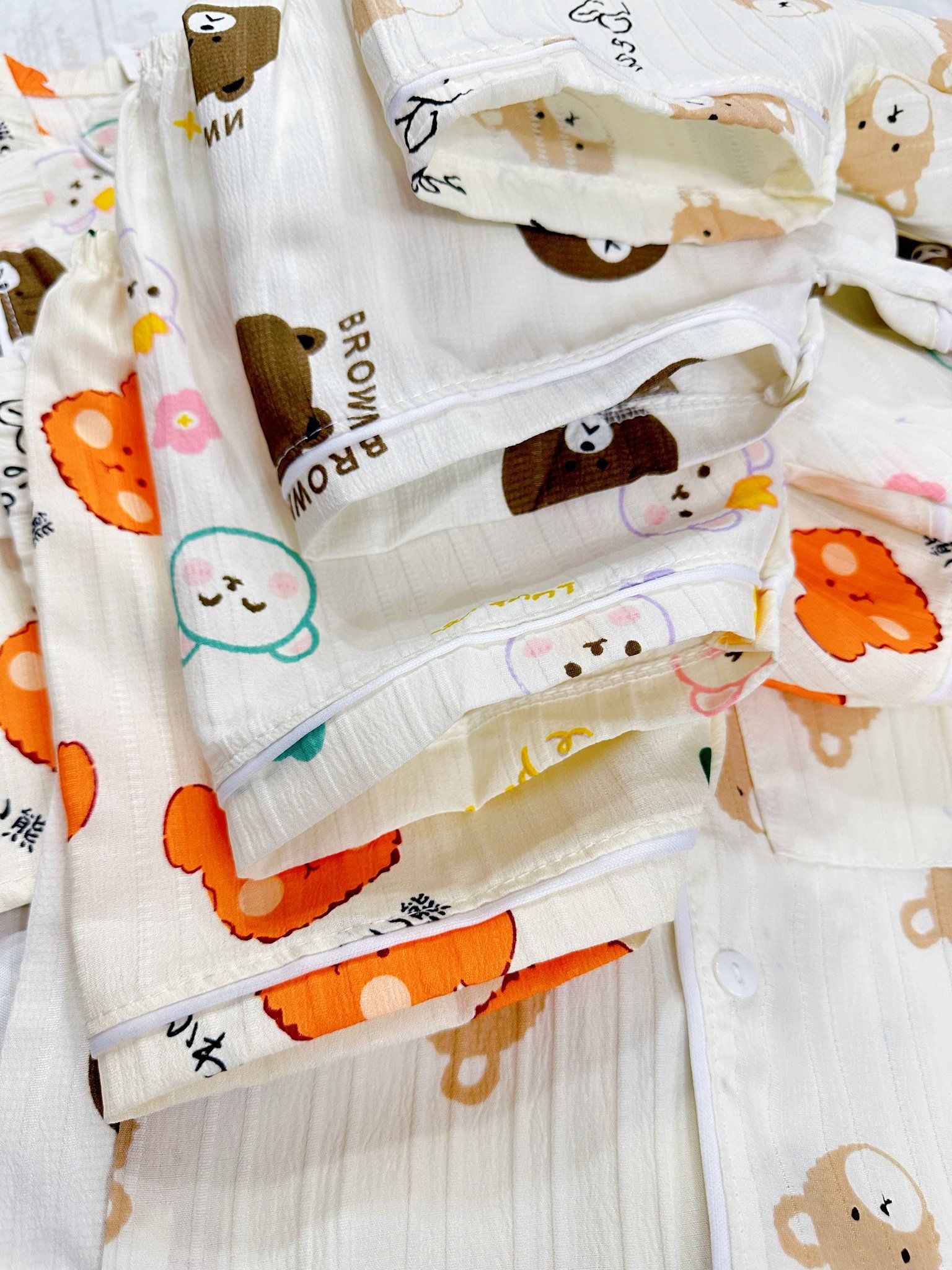  [6-12kg] Set Đồ Bộ Ngủ Ngắn Pijama Vải Xô Cho Bé - Kem Gấu Cam 