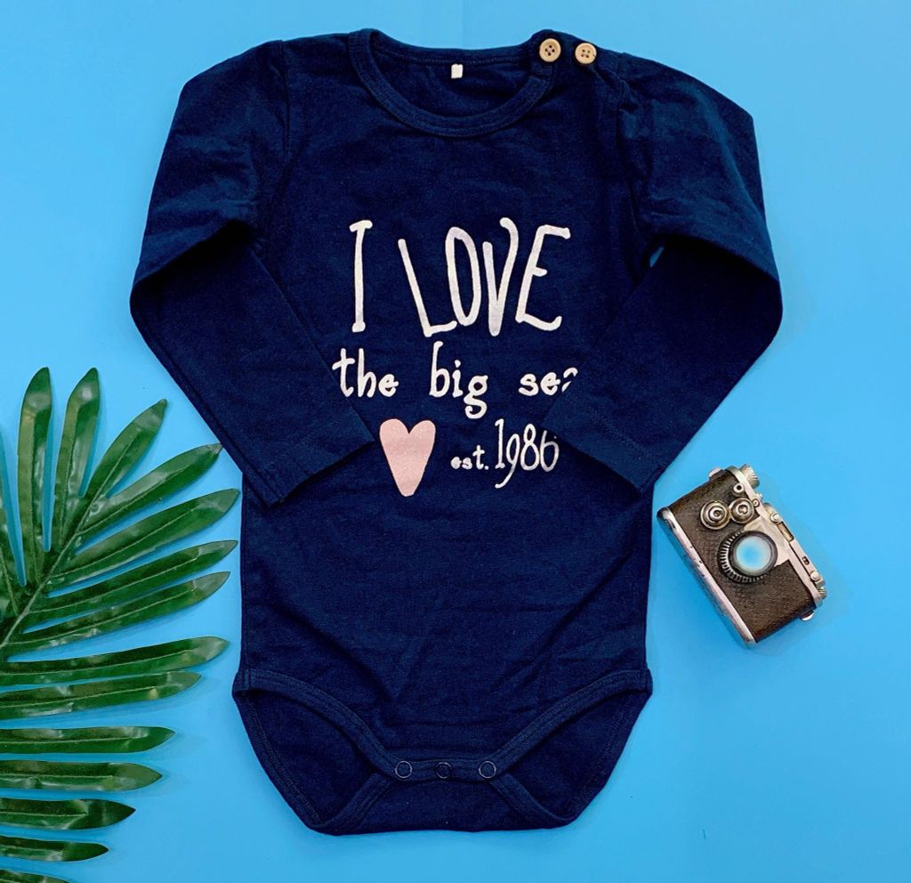  [3-6m] Bodysuit Tay Dài Bé Gái Name - Xanh Navy I Love 