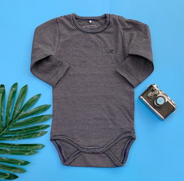  [0-4m] Bodysuit Tay Dài Bé Trai Name - Nâu Sọc Xanh Nhỏ 