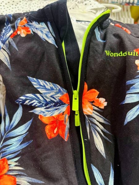  [0-3m] Sleepsuit Không Vớ Khóa Kéo Bé Gái - Đen Hoa Cam 