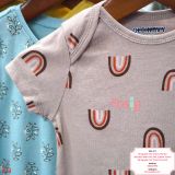  [6-12M] Bodysuit Tay Ngắn Bé Unisex ON - Nâu Cầu Vồng 