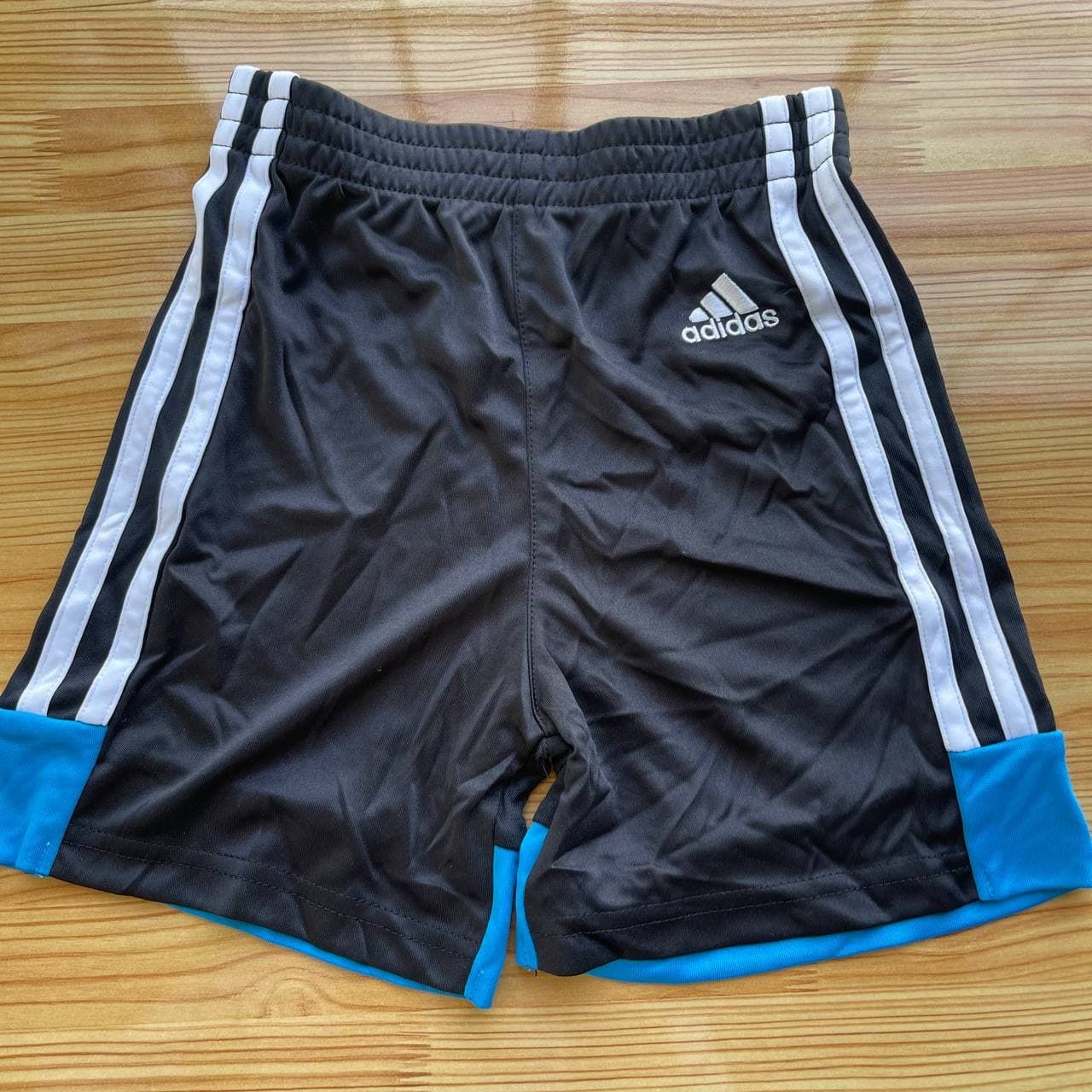  [10-16kg; 19-20kg] Quần Short Thể Thao ADD - Đen Viền Xanh 