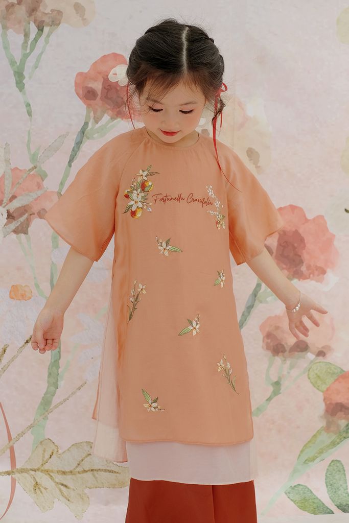 Thiều Hoa - Áo dài bé gái hoa quất mùa xuân nền cam