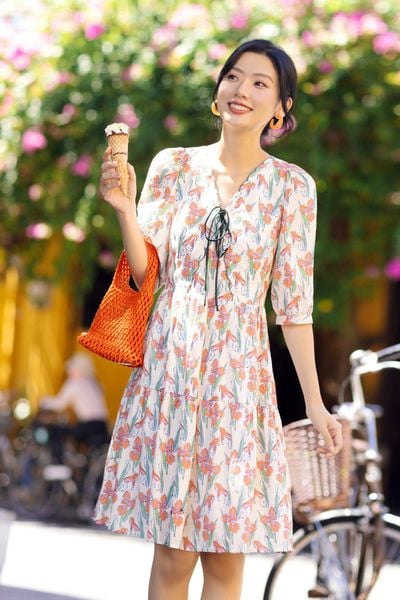 Đầm mini feminine thô lụa hoa nhỡ nhiều màu