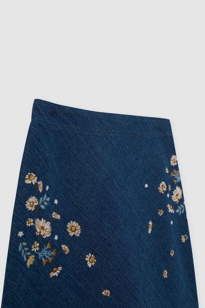 Chân váy mini casual denim xanh chàm thêu 2 bên