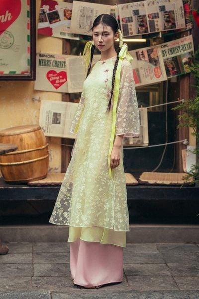 Bộ áo dài nữ voan tơ hoa rơi chanh yến anh