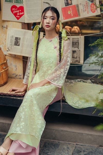 Bộ áo dài nữ voan tơ hoa rơi chanh yến anh