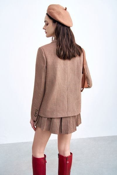 Áo blazer karo nâu trang trí thân trên