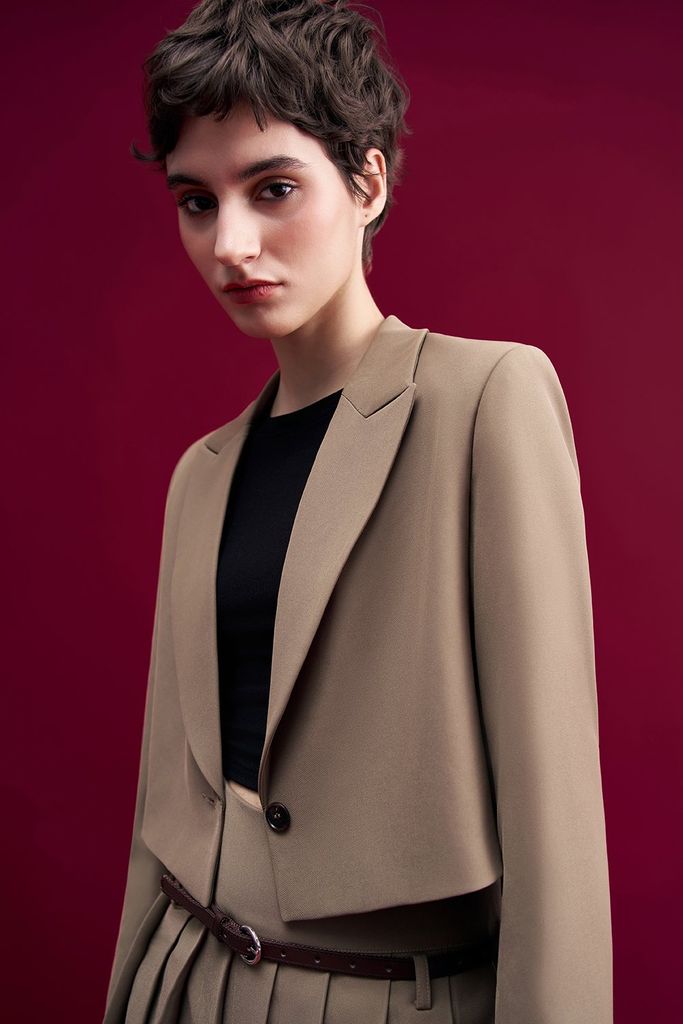 Áo blazer crop nâu ánh rêu cổ 2 ve