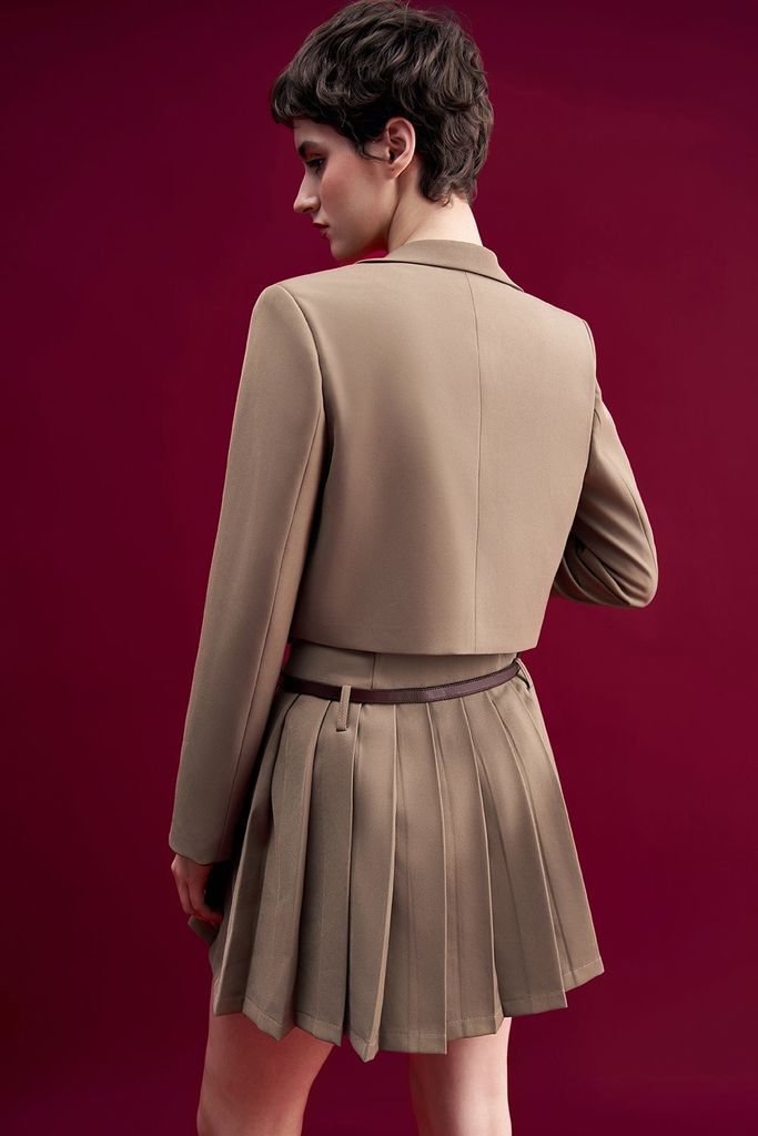 Áo blazer crop nâu ánh rêu cổ 2 ve