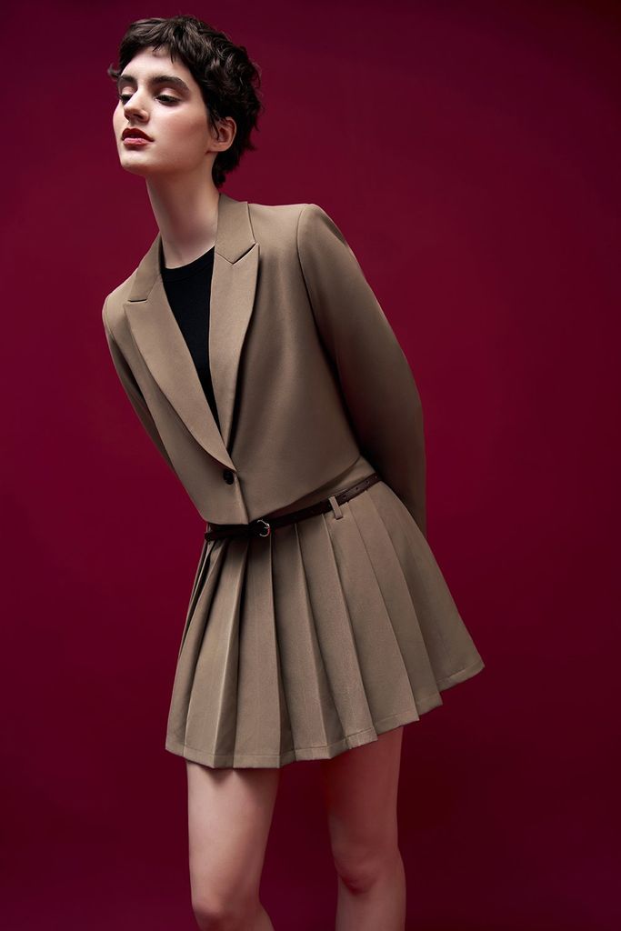 Áo blazer crop nâu ánh rêu cổ 2 ve