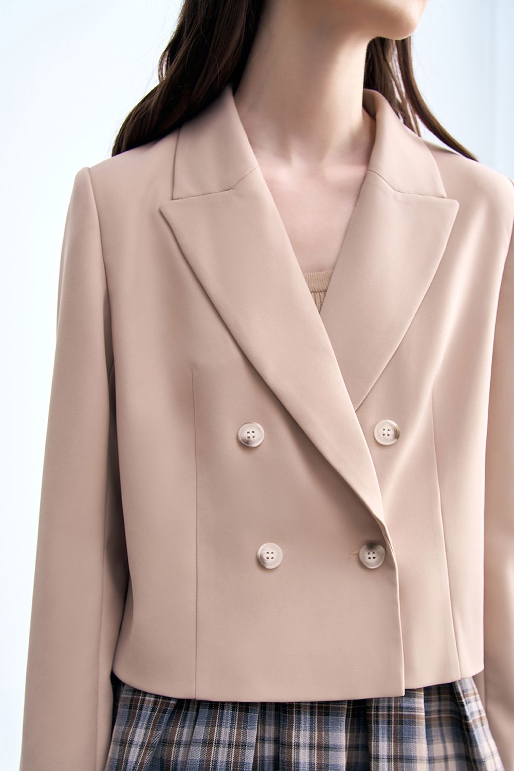 Áo blazer crop beige eo nhẹ basic