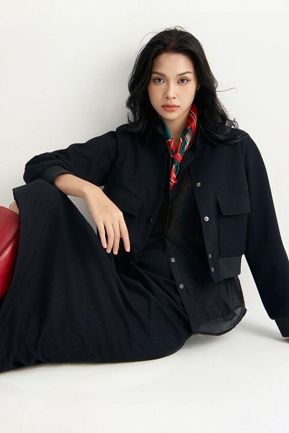 Áo khoác bomber poly xốp đen
