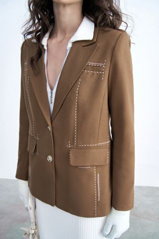 Áo blazer dạ camel diễu chỉ