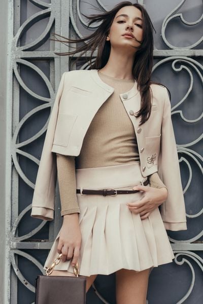 Chân váy mini xoè xếp ly beige