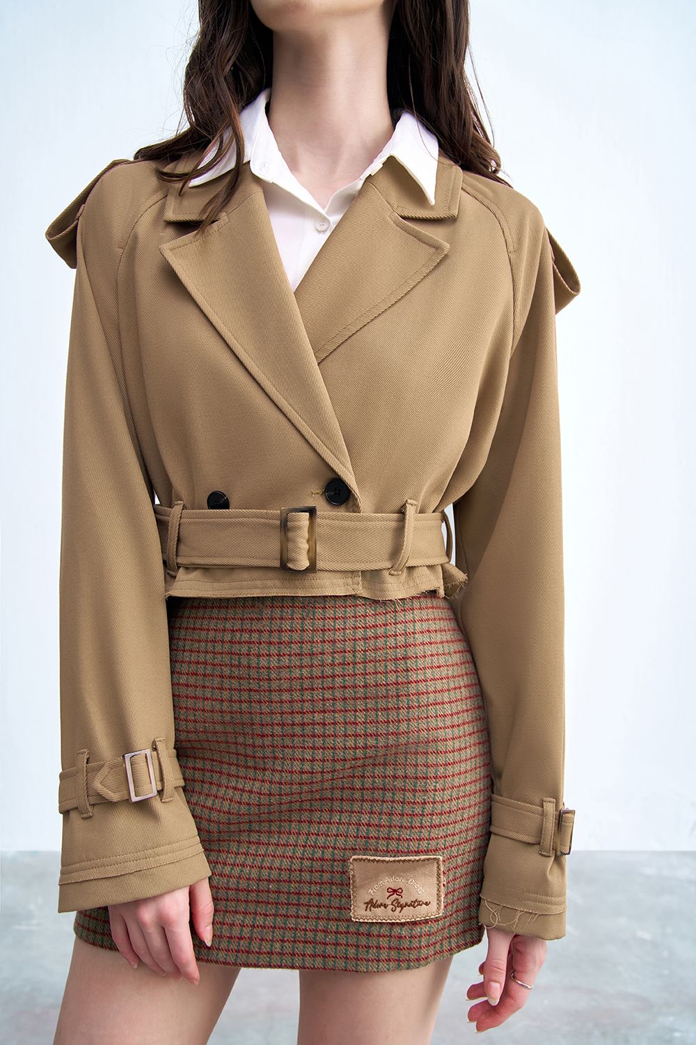 Áo trench coat ngắn kaki nâu tay raplang