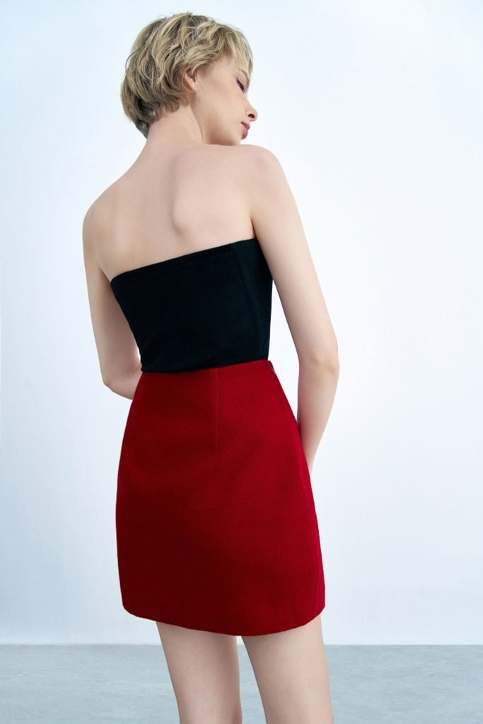 Chân váy mini A dạ len đỏ đô