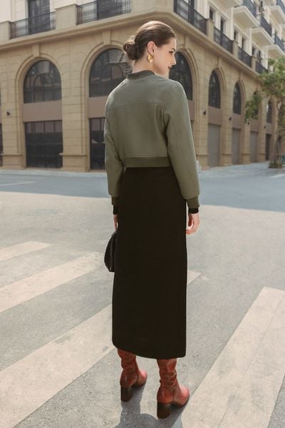 Chân váy maxi vạt chéo solid đen
