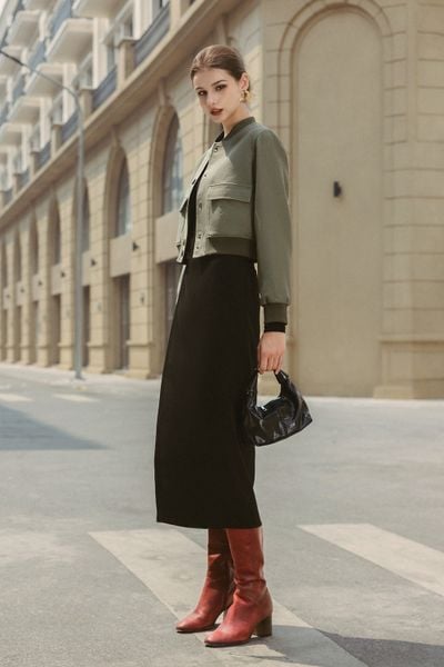 Chân váy maxi vạt chéo solid đen