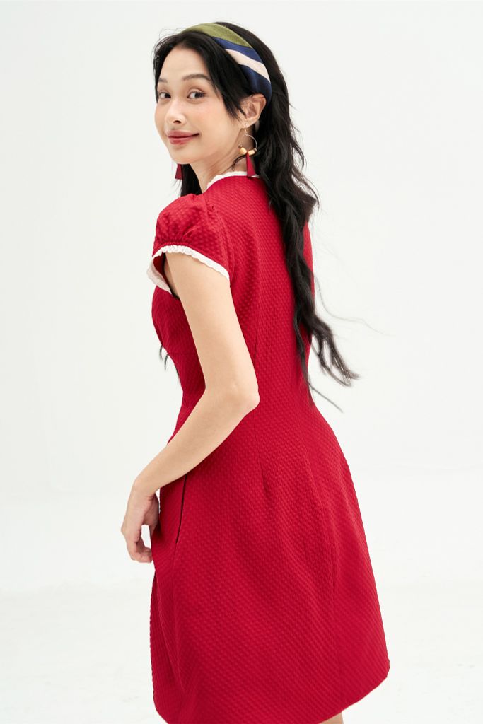 Đầm mini poly xốp đỏ phối ren cổ