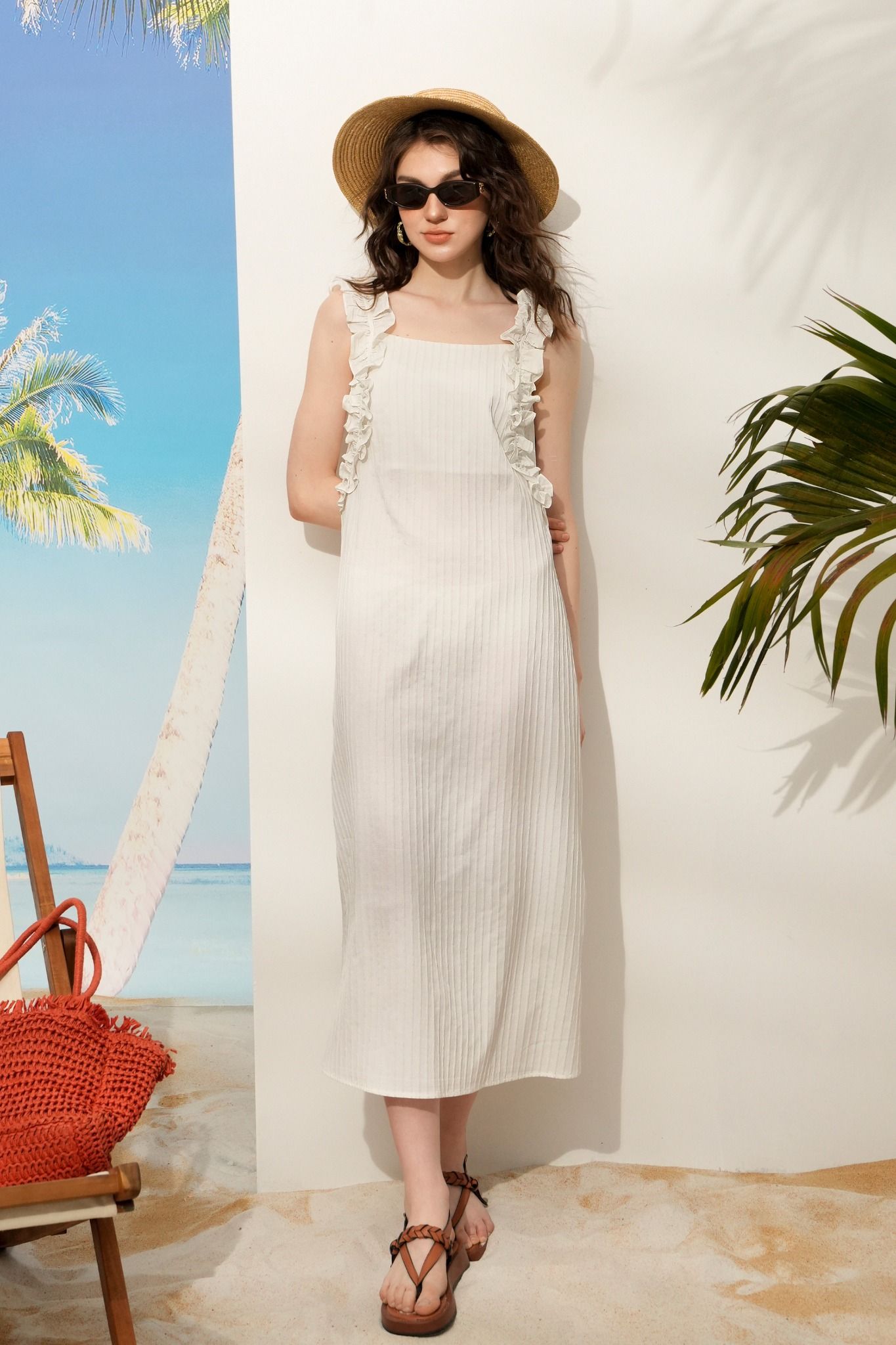 Đầm midi 2 dây xếp bèo trắng