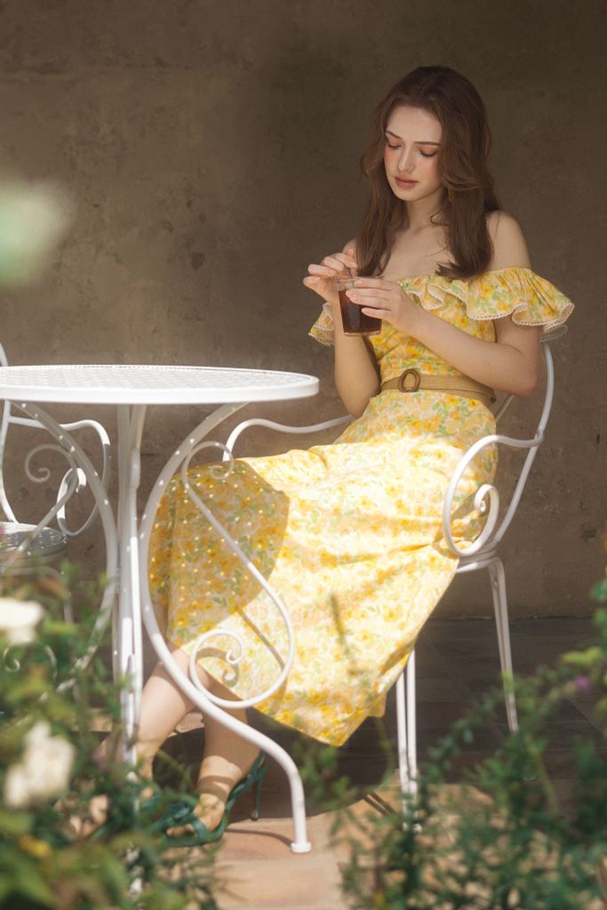 Đầm maxi thô hoa vàng bèo vai