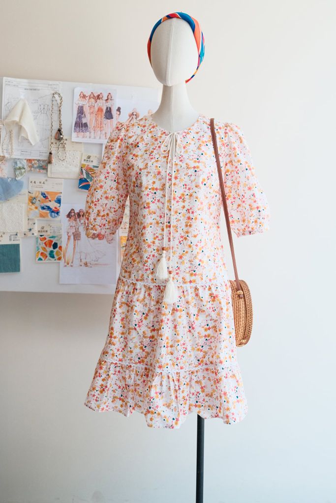 Đầm suông thô lụa hoa nhí phối ren